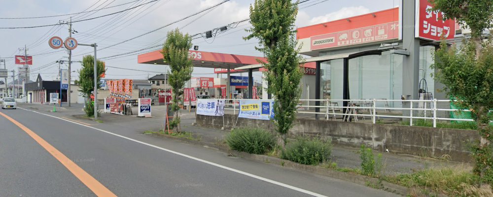 ビークル・ビー境店の外観